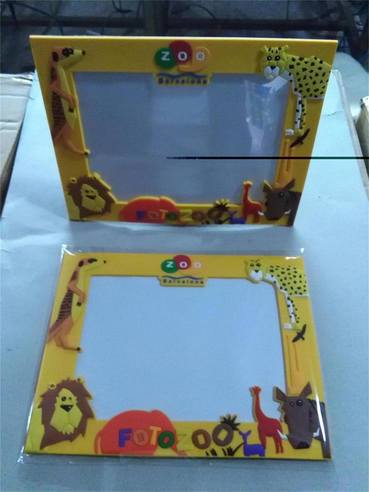 High Quality Plastic Promotional Gift 3D PVC Photo Frame (PF-040)