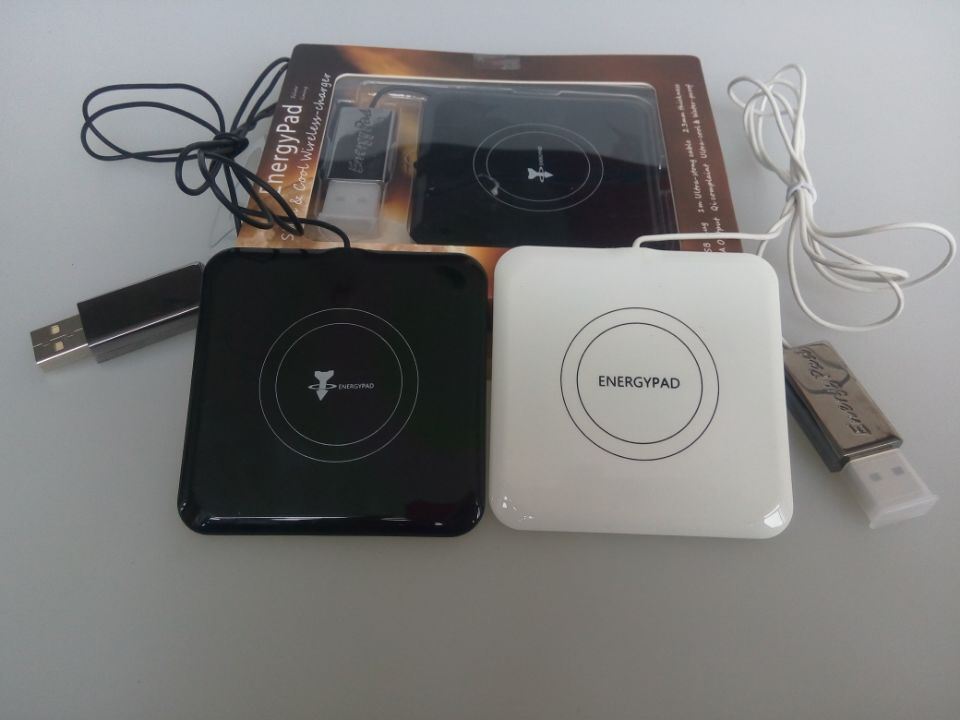Qi Wireless Charger Mobile Charger