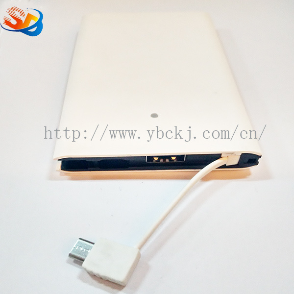Customized 4600mAh Slim Credit Card Power Bank Charger with Connector