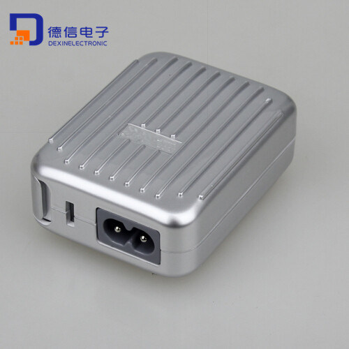 Phone Portable Charger with Luggage Design (LGK-MU11)
