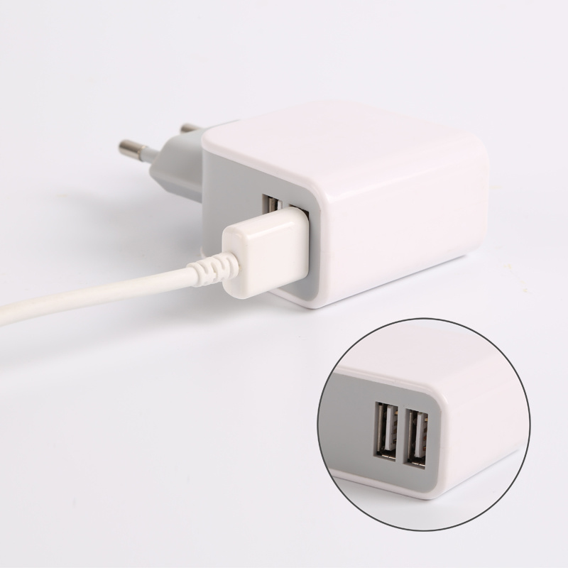 CE Certificate 5V/3.5A USB Travel Mobile Phone Charger