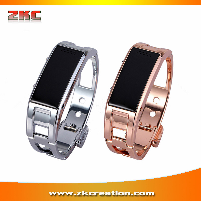 D8 Fashion Smart Bracelet with LED Clock Can Vibrate Answer Phone