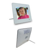 7 Inch High Resolution Digital Photo Frame with Remote Control