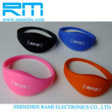 New Product 13.56MHz Mifare RFID Silicone Wristband Waterproof for Activities From China Manufacturer