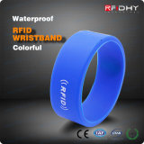 13.56MHz RFID Silicone Wristband for Theme Park