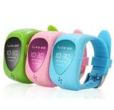 2015 Popular GPS Kids Cell Phone Smart Tracker Watch with Rubber Colors