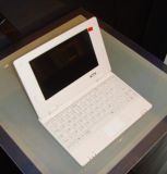 Laptop (AT-7002)