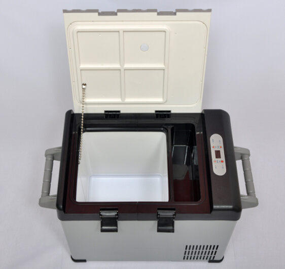 Popular Bcd32 DC Compressor Mini Car Refrigerator