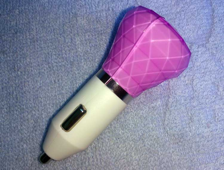 Universal Mobile Phone Car Charger with Self-Protection and Flame Retardant