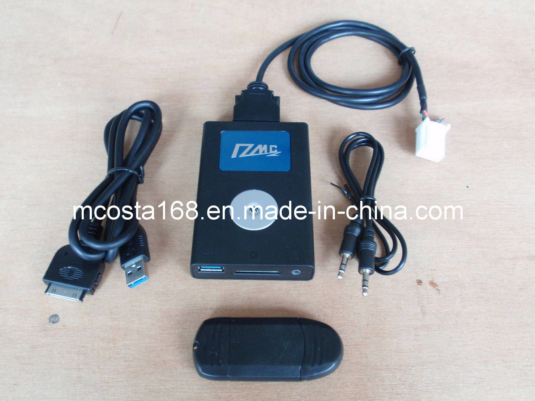 Car Adapter for MP3. USB. SD. Aux Used in Honda (DMC20168)