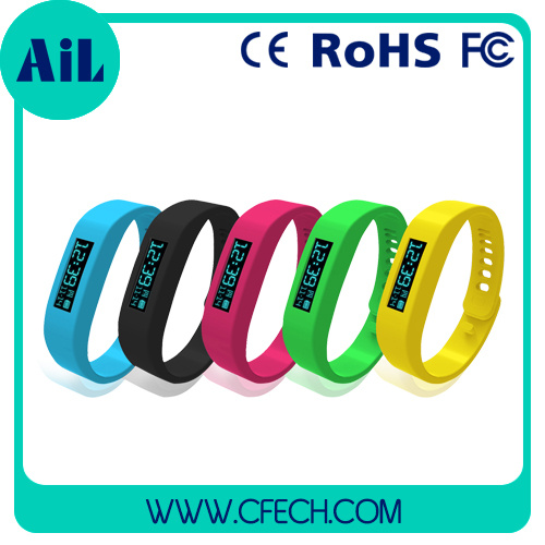 2015 New Fashion Sports Bluetooth Smart Bracelet