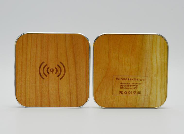 Electric Type and Mobile Phone Use Wireless Charger