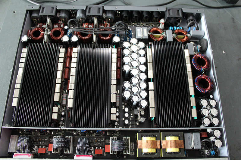 4 Channel Digital Amplifier--4X1000W