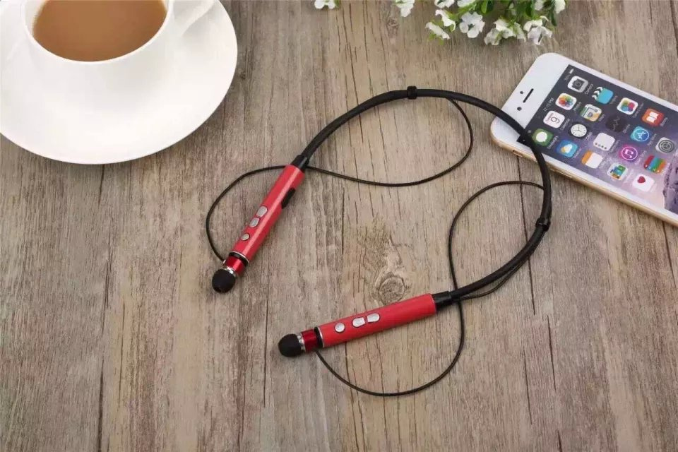 New 4.0 Bluetooth Earphone