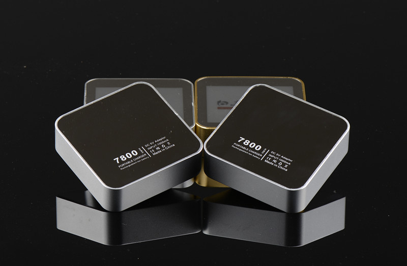 8000mAh Automatic Display Power Bank, Photo Display Power Bank with Power Screen, Top Gift Power Bank. Ad Picture.