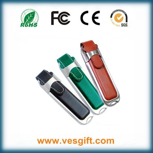8 GB Leather USB Flash Drive