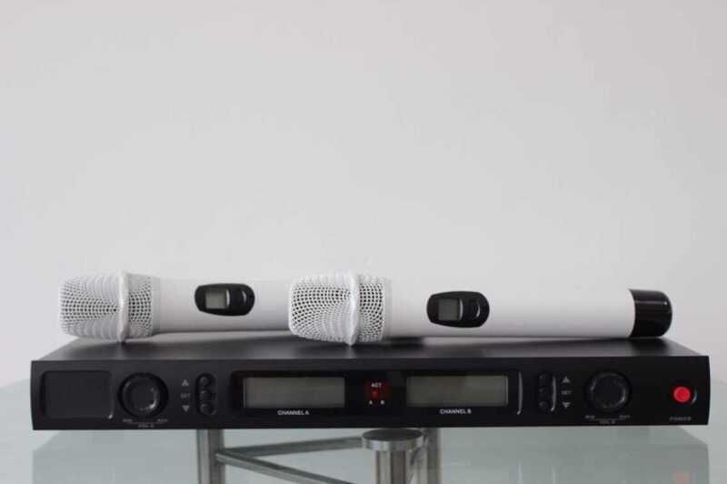 Roloyce Professional Wireless Microphone