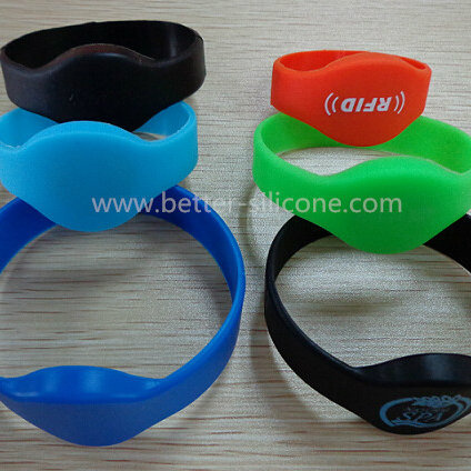 LSR Liquid Smart Silicone Bracelet Watch