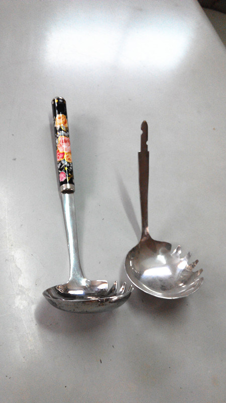 Different Designs Stainless Steel Kitchenware with Handle or No Handle