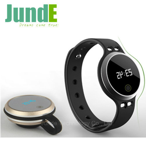 Smart Wrist Circlet with Exercise and Fitness-Moniroting Features