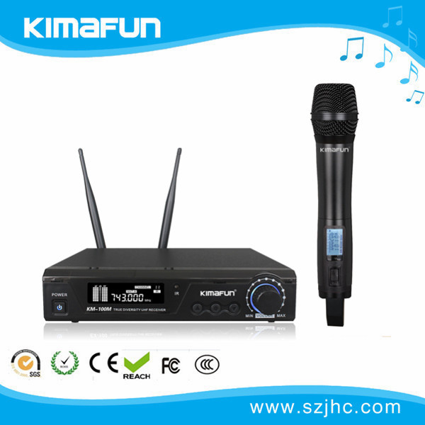 UHF Wireless Handheld Microphone for Stage Performance
