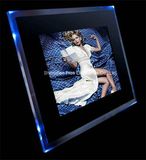 Battery Powered 15 Inch Digital Frame