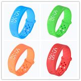 Waterproof IP67 Bluetooth Pedometer Silicone Smart Bracelet